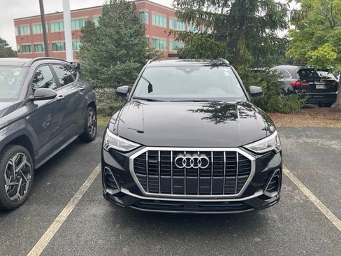 Used 2025 Audi Q3 2.0T Premium AWD/4WD image 2