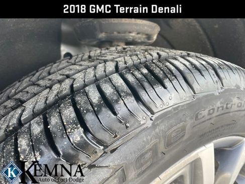 Used 2018 GMC Terrain Denali w/ Advanced Safety Package image 31