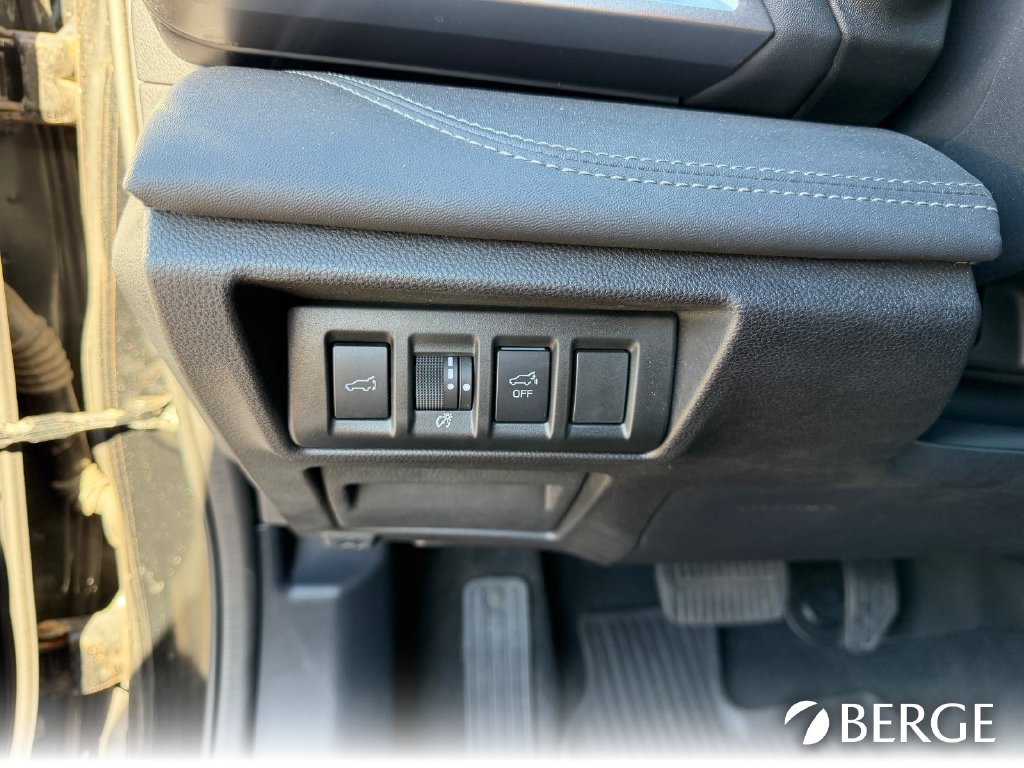 Used 2023 Subaru Outback Touring XT w/ Tech Package 3 AWD/4WD image 25