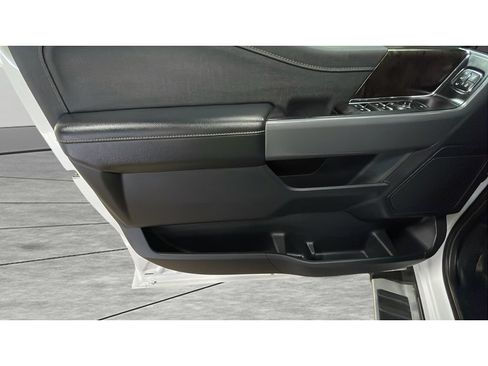 Used 2022 Ford F150 Lariat AWD/4WD image 10