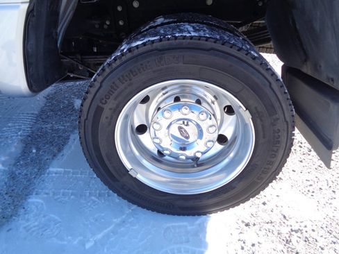 Used 2022 Ford F450 XLT w/ XLT Value Package image 23