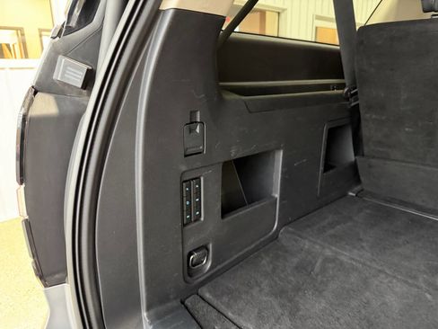 Used 2024 Ford Expedition Max XLT image 37