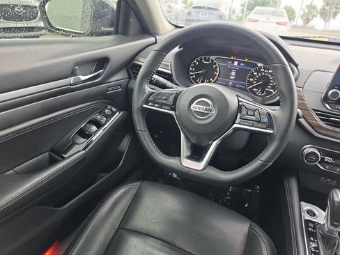 Used 2020 Nissan Altima 2.5 Platinum FWD image 7