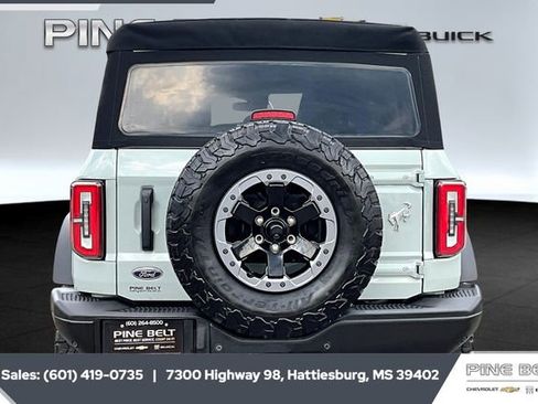 Used 2022 Ford Bronco Badlands image 4