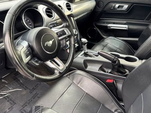 Used 2019 Ford Mustang Premium image 11