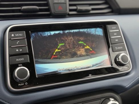 Certified 2025 Nissan Versa SV w/ Trunk Package image 8