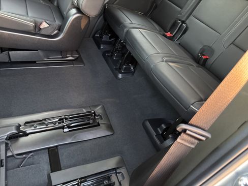New 2026 Chevrolet Tahoe Premier AWD/4WD image 15