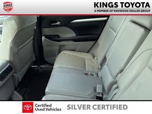 Used 2018 Toyota Highlander XLE w/ Protection Package #3 AWD/4WD image 12