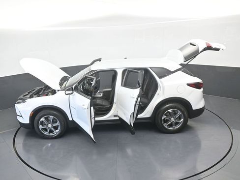 Used 2024 Chevrolet Blazer LT image 62