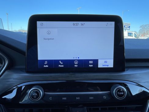 Used 2020 Ford Escape Titanium image 39