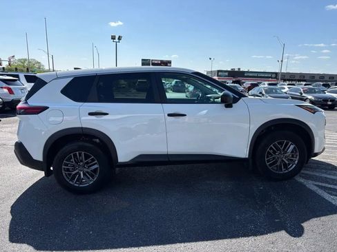 Used 2022 Nissan Rogue S AWD/4WD image 6