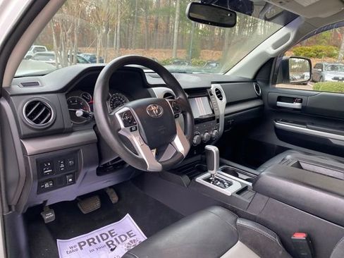 Used 2015 Toyota Tundra SR5 image 11
