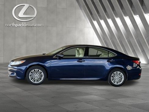 Used 2014 Lexus ES 350 w/ Luxury Package FWD image 1