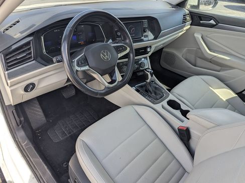 Used 2024 Volkswagen Jetta SE FWD image 24