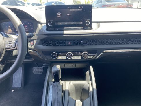 Used 2025 Honda Accord LX image 13