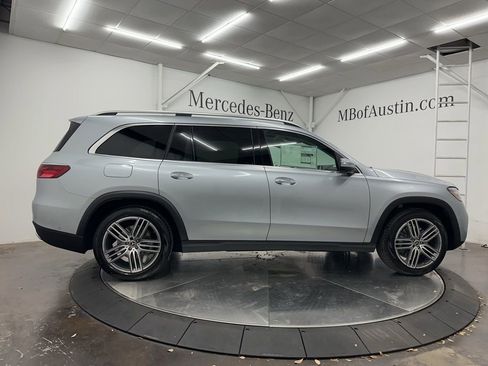 Used 2025 Mercedes-Benz GLS 450 4MATIC image 8