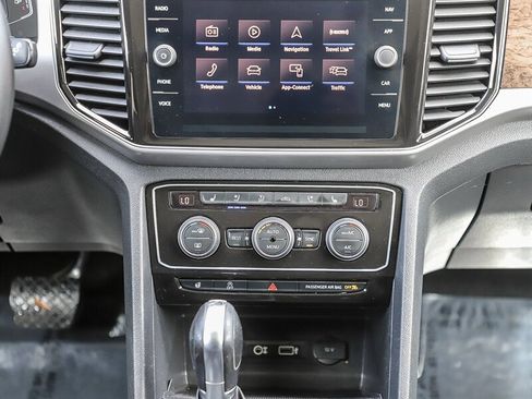 Used 2019 Volkswagen Atlas SEL Premium image 18