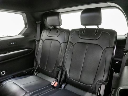 New 2025 Jeep Grand Cherokee L Limited w/ Luxury Tech Group II AWD/4WD image 20