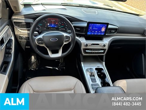 Used 2024 Ford Explorer XLT w/ Equipment Group 202A image 30