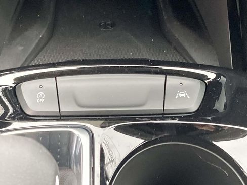 New 2026 Chevrolet Trax LT w/ Sunroof Package image 22