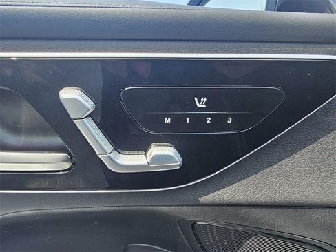 Certified 2025 Mercedes-Benz GLC 300 4MATIC image 14