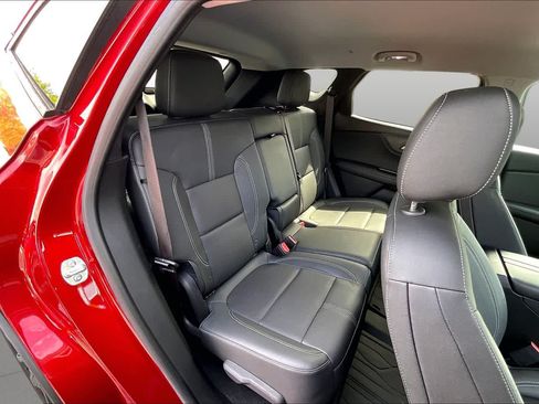 Used 2023 Chevrolet Blazer LT FWD image 26