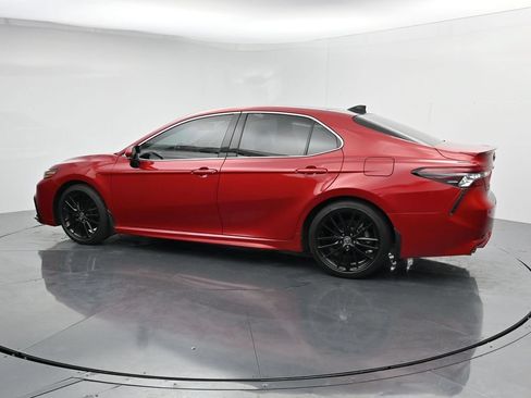 Used 2022 Toyota Camry XSE w/ Navigation Package FWD image 5
