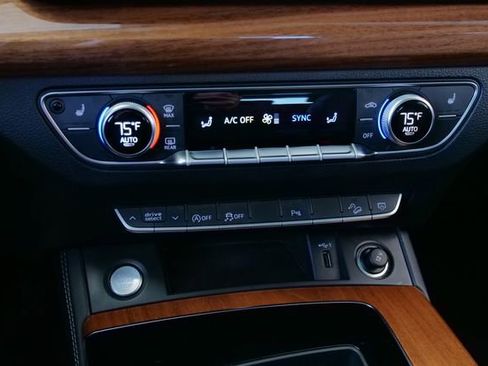 Used 2023 Audi Q5 2.0T Premium Plus w/ Premium Plus Package image 23