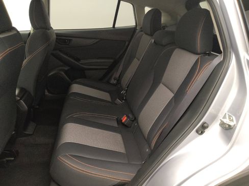 Used 2021 Subaru Crosstrek 2.0i Premium w/ Moonroof Package image 18