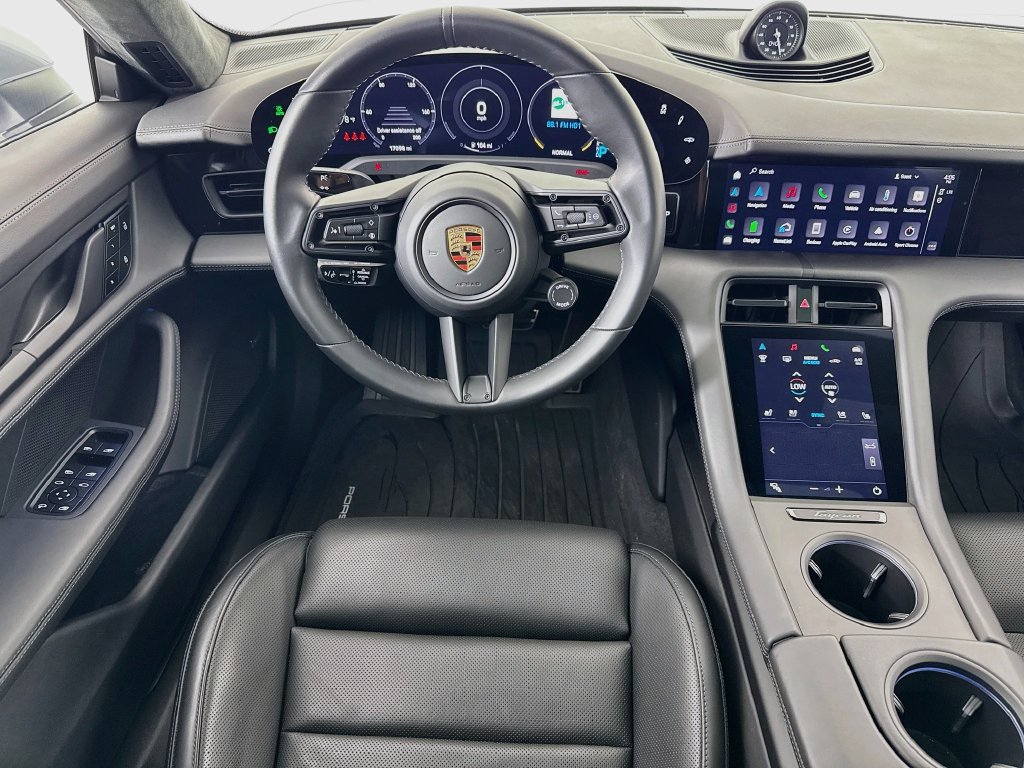 Certified 2024 Porsche Taycan GTS AWD/4WD image 25
