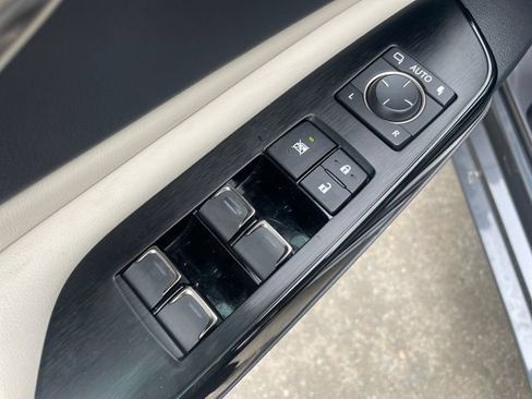 Used 2025 Lexus ES 350 w/ Premium Package FWD image 21