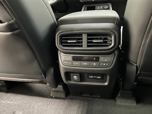 New 2025 Honda Pilot Elite image 33