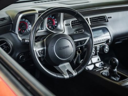 Used 2010 Chevrolet Camaro SS w/ RS Package image 6