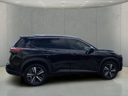 Used 2024 Nissan Rogue SL w/ SL Premium Package FWD image 6