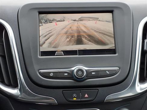 Used 2022 Chevrolet Equinox LT image 18