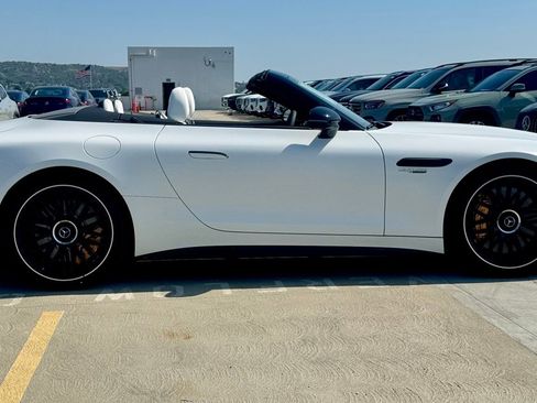 New 2026 Mercedes-Benz SL 63 AMG S e Performance 4MATIC image 39