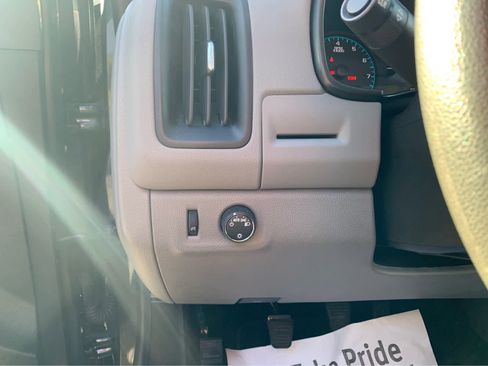 Used 2017 GMC Canyon W/T image 12