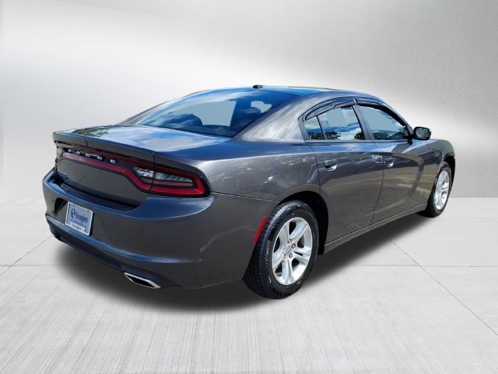 Used 2022 Dodge Charger SXT RWD image 4