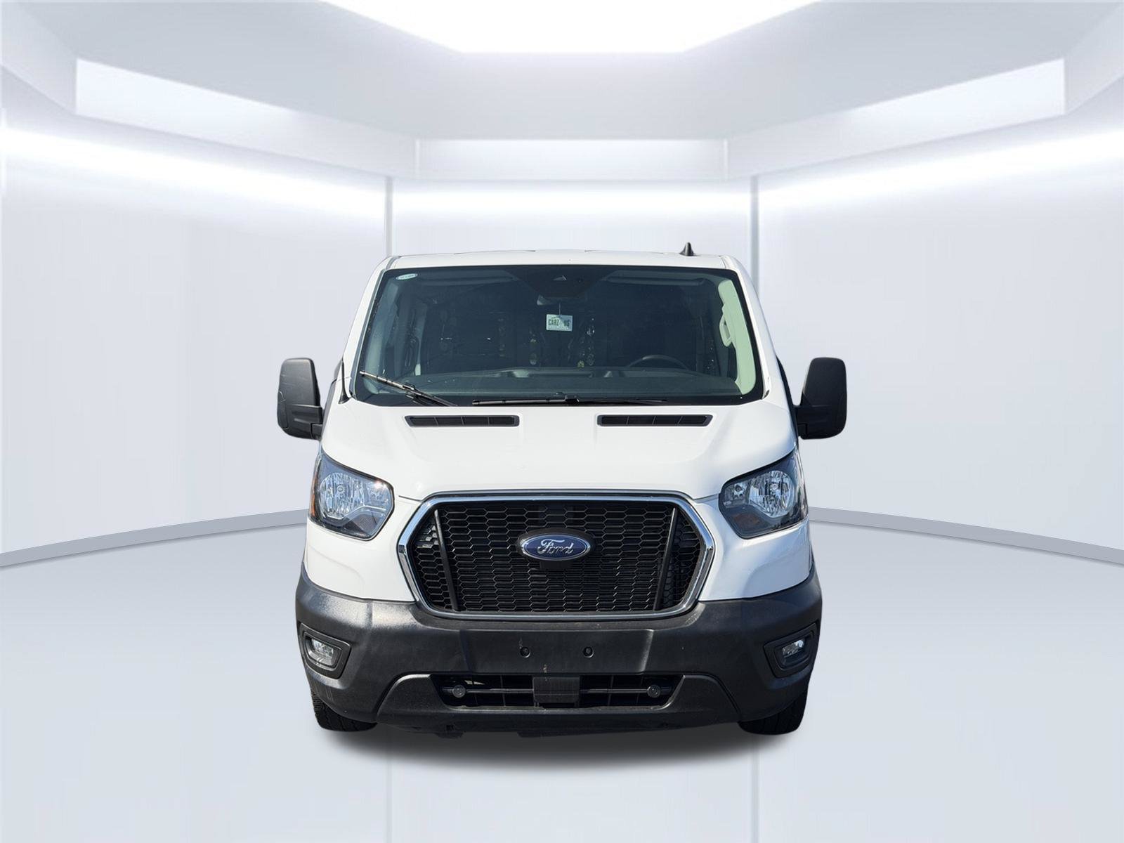 Used 2025 Ford Transit 250 Low Roof w/ Exterior Upgrade Package RWD image 2