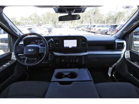 Certified 2025 Ford F250 XL w/ STX Appearance Package AWD/4WD image 12