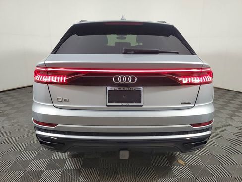 Used 2023 Audi Q8 Premium Plus image 5