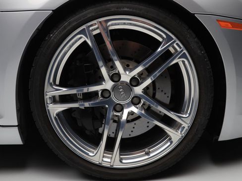 Used 2009 Audi R8 V8 image 34