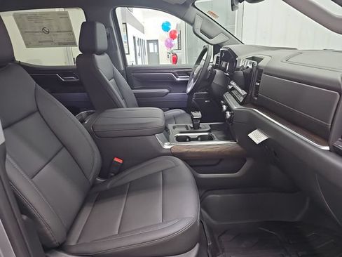 New 2026 GMC Sierra 1500 SLT w/ SLT Premium Plus Package AWD/4WD image 28