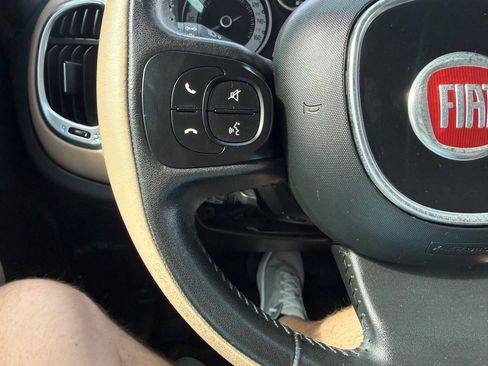 Used 2014 FIAT 500L Lounge FWD image 29