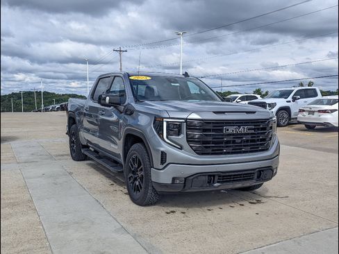Used 2025 GMC Sierra 1500 Elevation w/ Elevation Premium Package AWD/4WD image 5