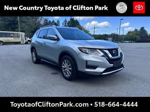 Used 2020 Nissan Rogue SV AWD/4WD image 1