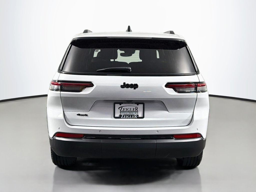 Used 2023 Jeep Grand Cherokee L Altitude AWD/4WD image 6