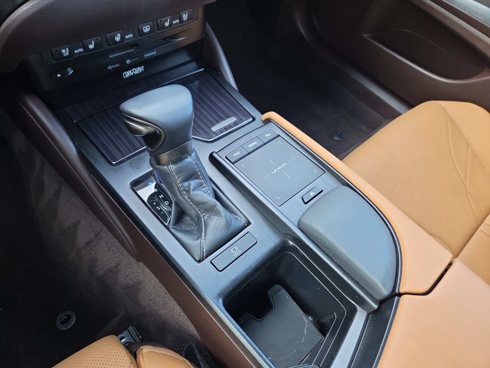 Used 2021 Lexus ES 350 Ultra Luxury w/ Accessory Package 2 FWD image 15