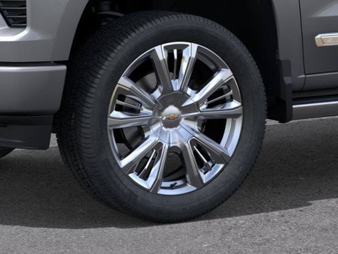 New 2026 Chevrolet Silverado 1500 High Country w/ High Country Premium Package AWD/4WD image 33