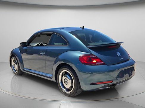 Used 2018 Volkswagen Beetle 2.0T Coast FWD image 8